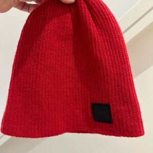 Canada Goose red cashmere blend toque